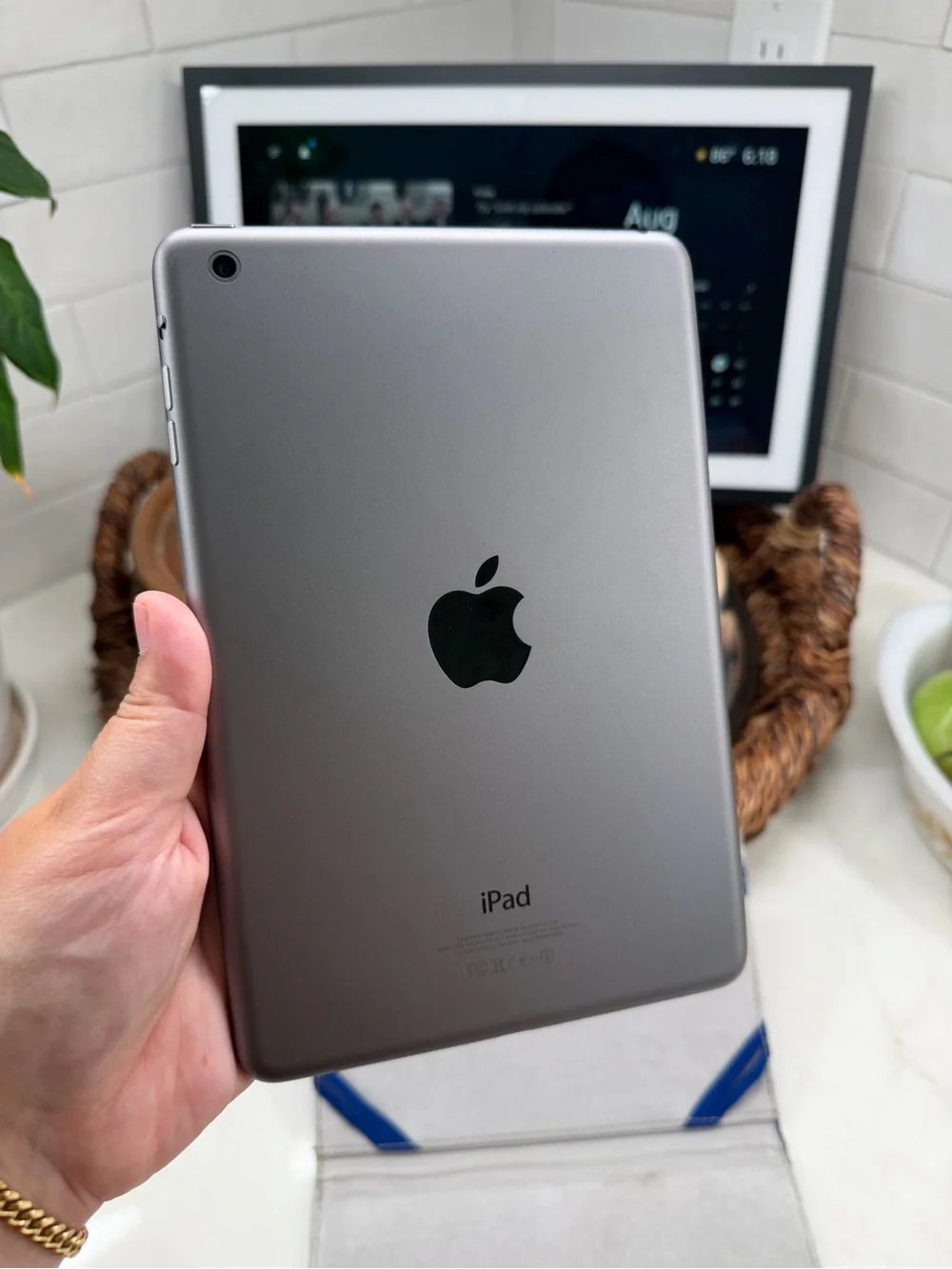 APPLE iPad Mini (1st Gen) — Model A1432 — Wi-Fi Only— USED